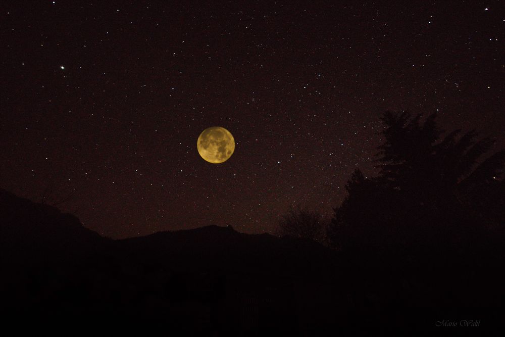 Mond mit Sterne