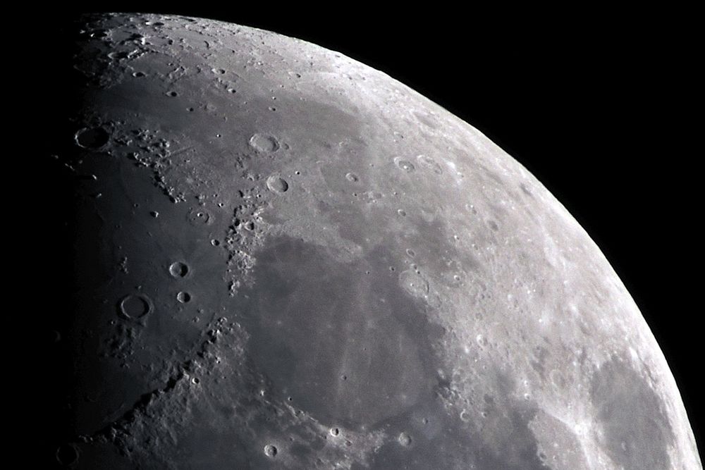 Mond mit Teleobjektiv, Nordhalbkugel