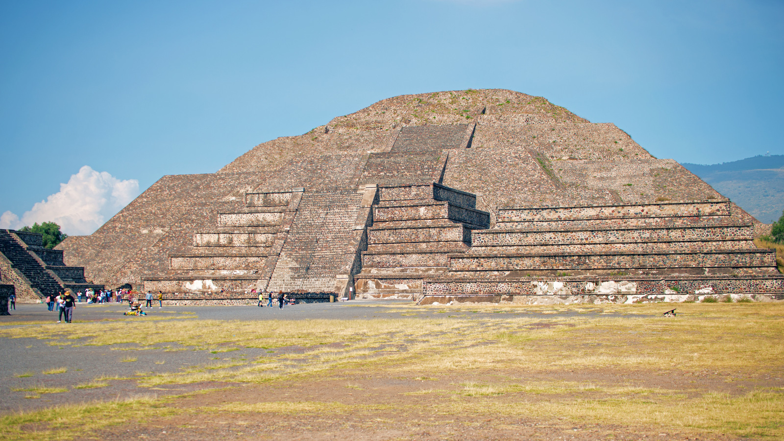 Mond Pyramide.