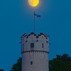 Mond streichelt den Mehlsack