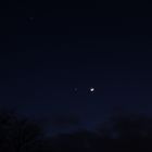 Mond trifft Venus und Jupiter schaut zu (25.02.2012)