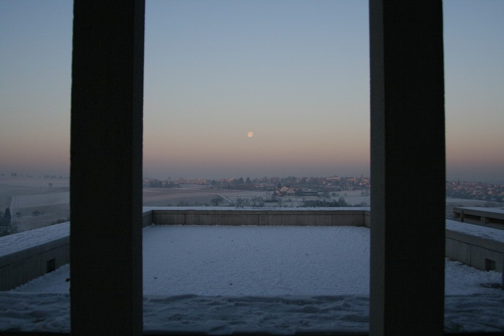 Mond über Benningen