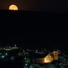 Mond über dem Hochwald