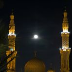 Mond über der grossen Moschee