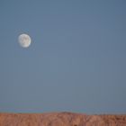 Mond über der Wüste