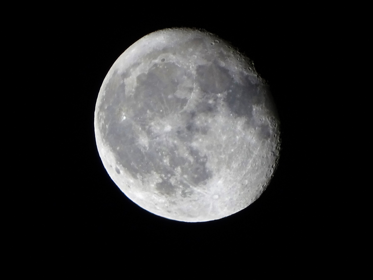 Mond über Düsseldorf