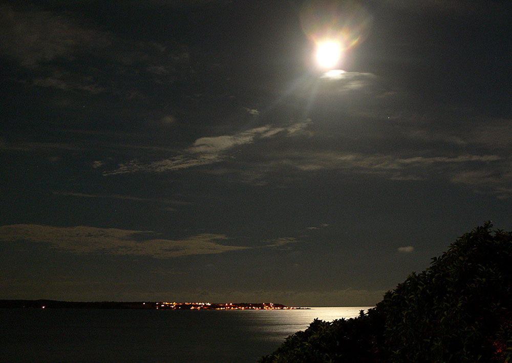 Mond Ueber La Isla Tierrabomba