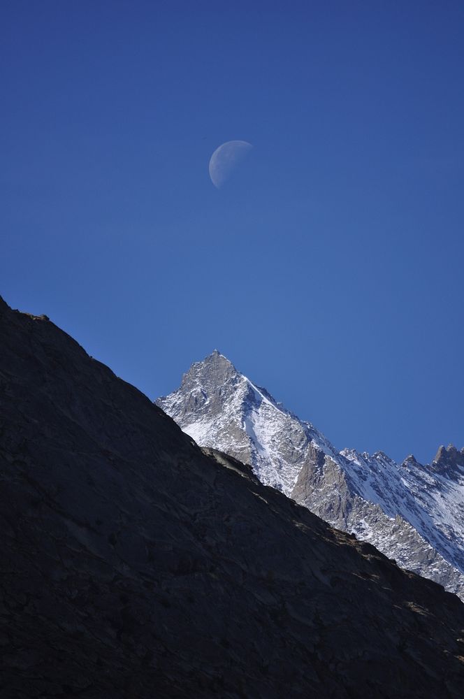 Mond über Mischabel