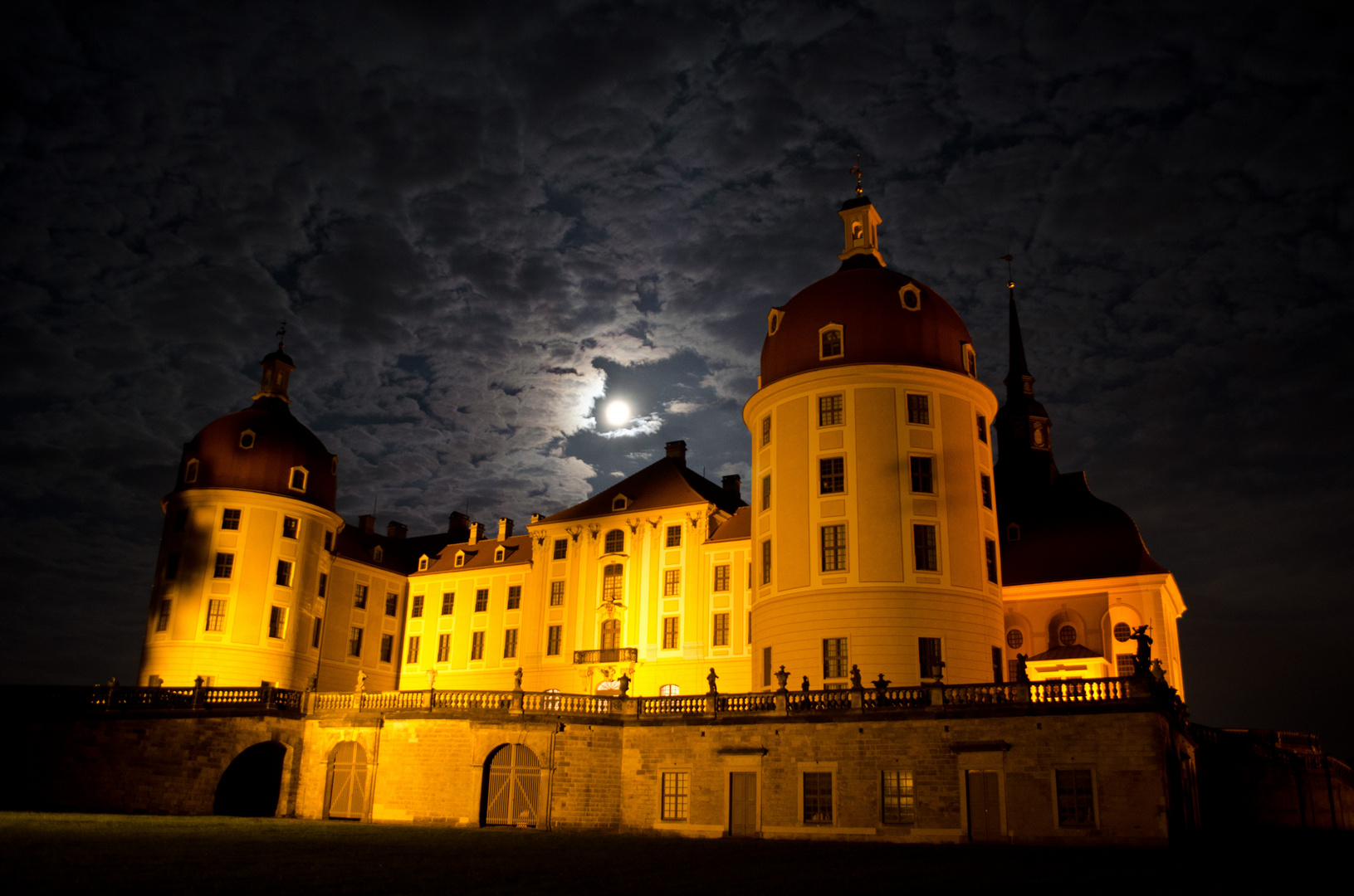 Mond über Moritzburg