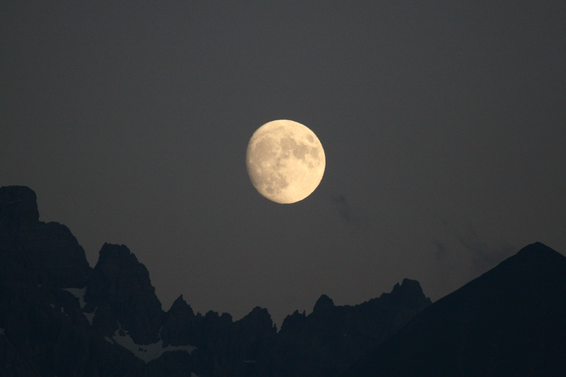 Mond über Oberstdorf