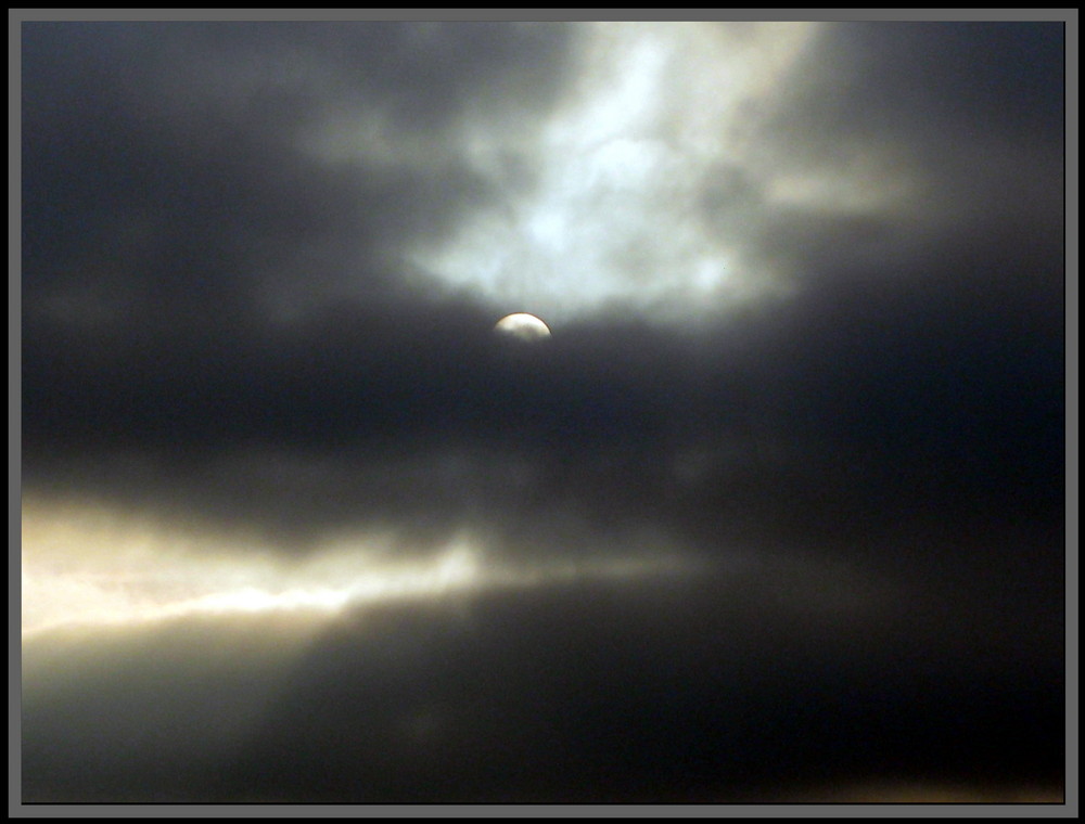 ...Mond über Peine...