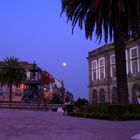 Mond über Porto