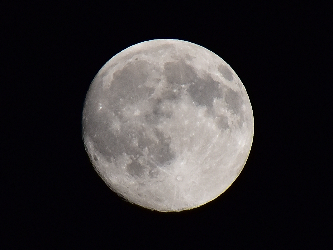 Mond über Remscheid