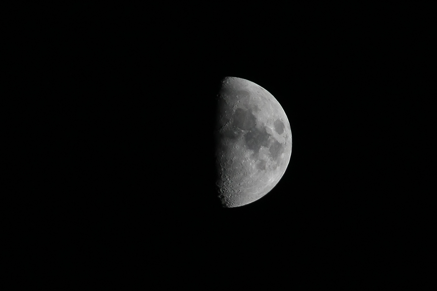 Mond über Sachsenhagen... mal wieder.