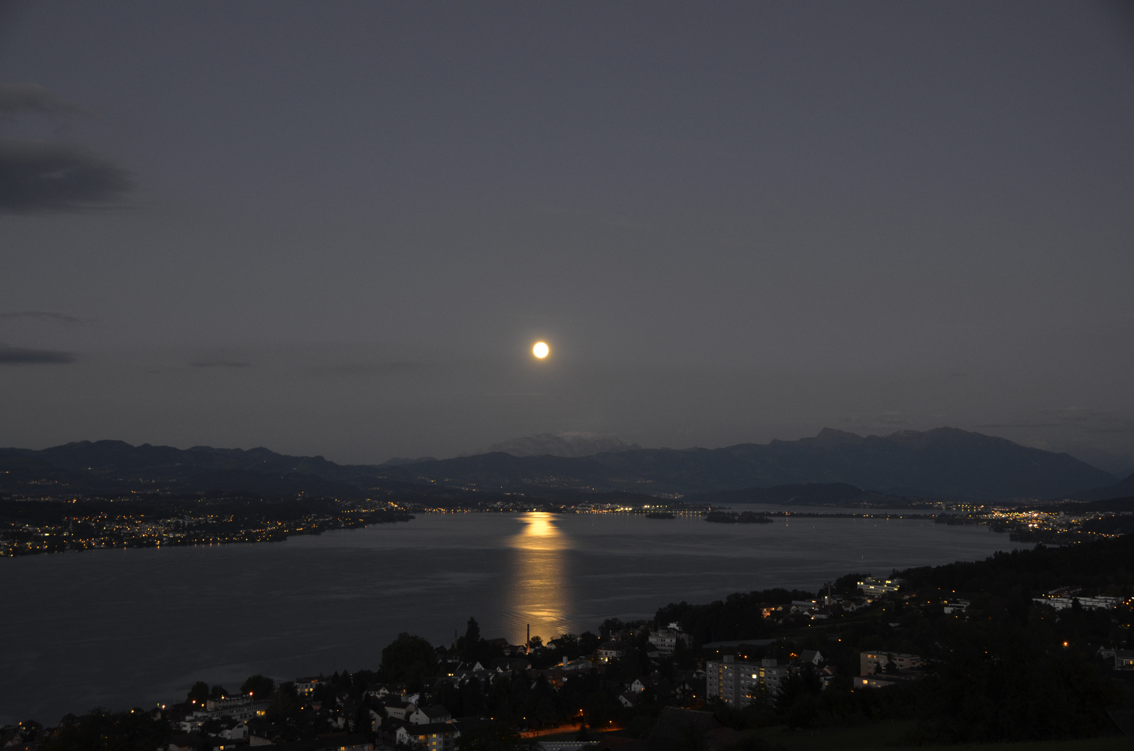 Mond über Säntis