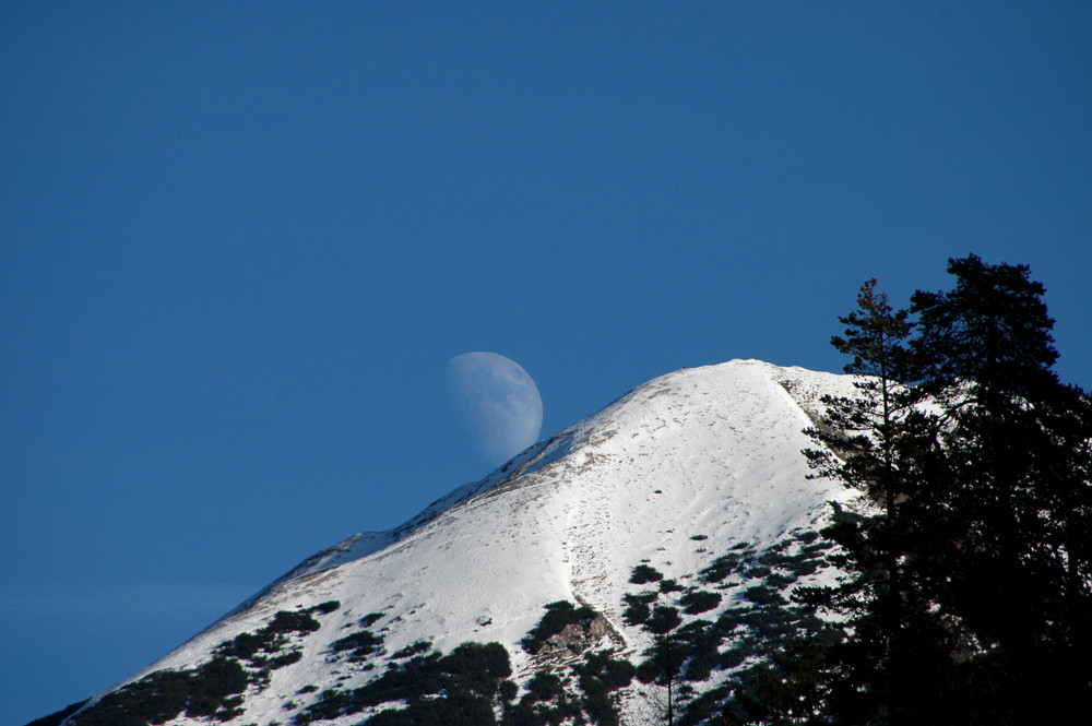 Mond über Seefeld