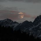 Mond über Tirol