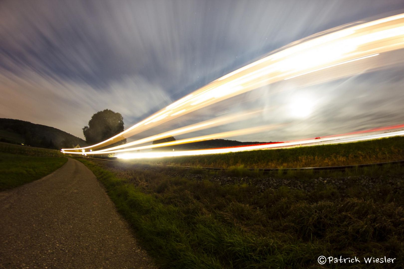 Mond und Bahn