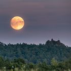 Mond und Fladensteine