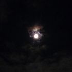 Mond und Jupiter und die Wolken