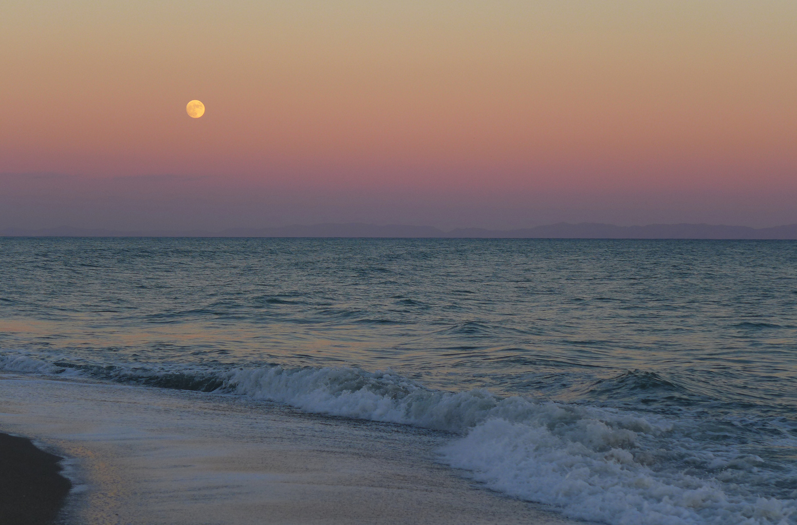 Mond und Meer