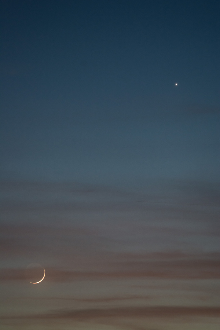 Mond und Venus im Abendlicht