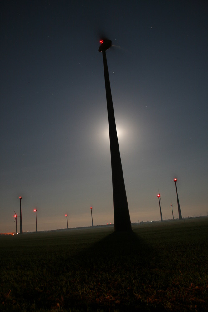 Mond und Wind