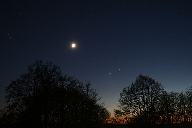 Mond, Venus und Jupiter am 2.12.2008