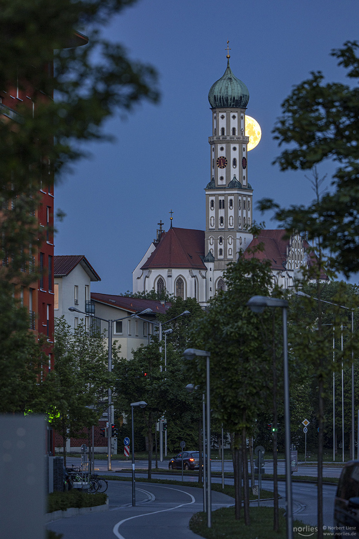 Mond Versteckspiel