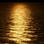 Mond Wasser Gold