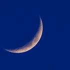 Mond zur blauen Stunde