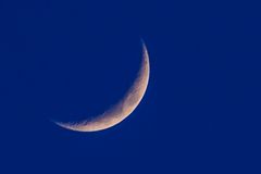Mond zur blauen Stunde