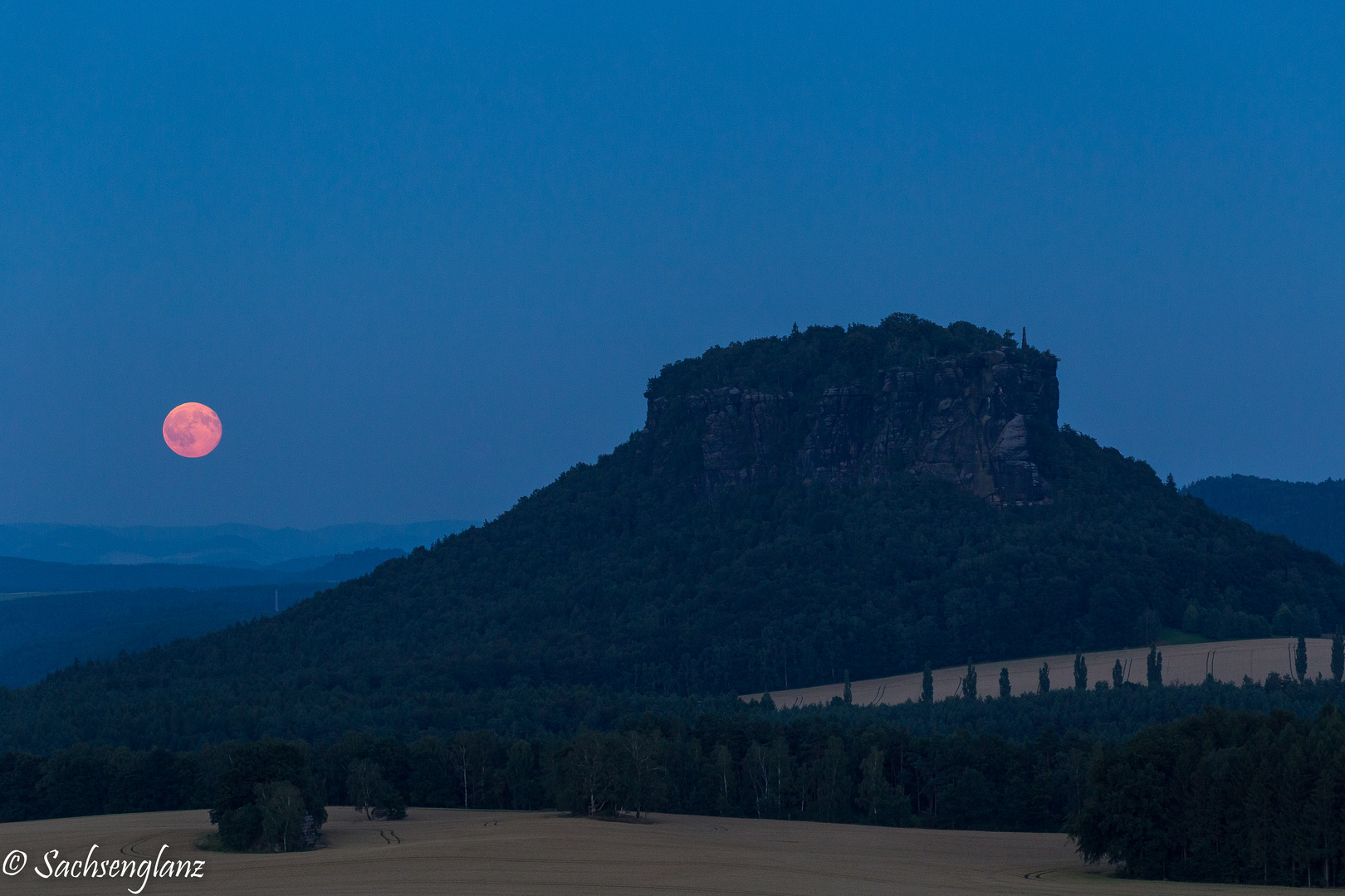 Mondaufgang am Lilienstein