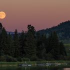 Mondaufgang am Pinantan Lake, British Columbia