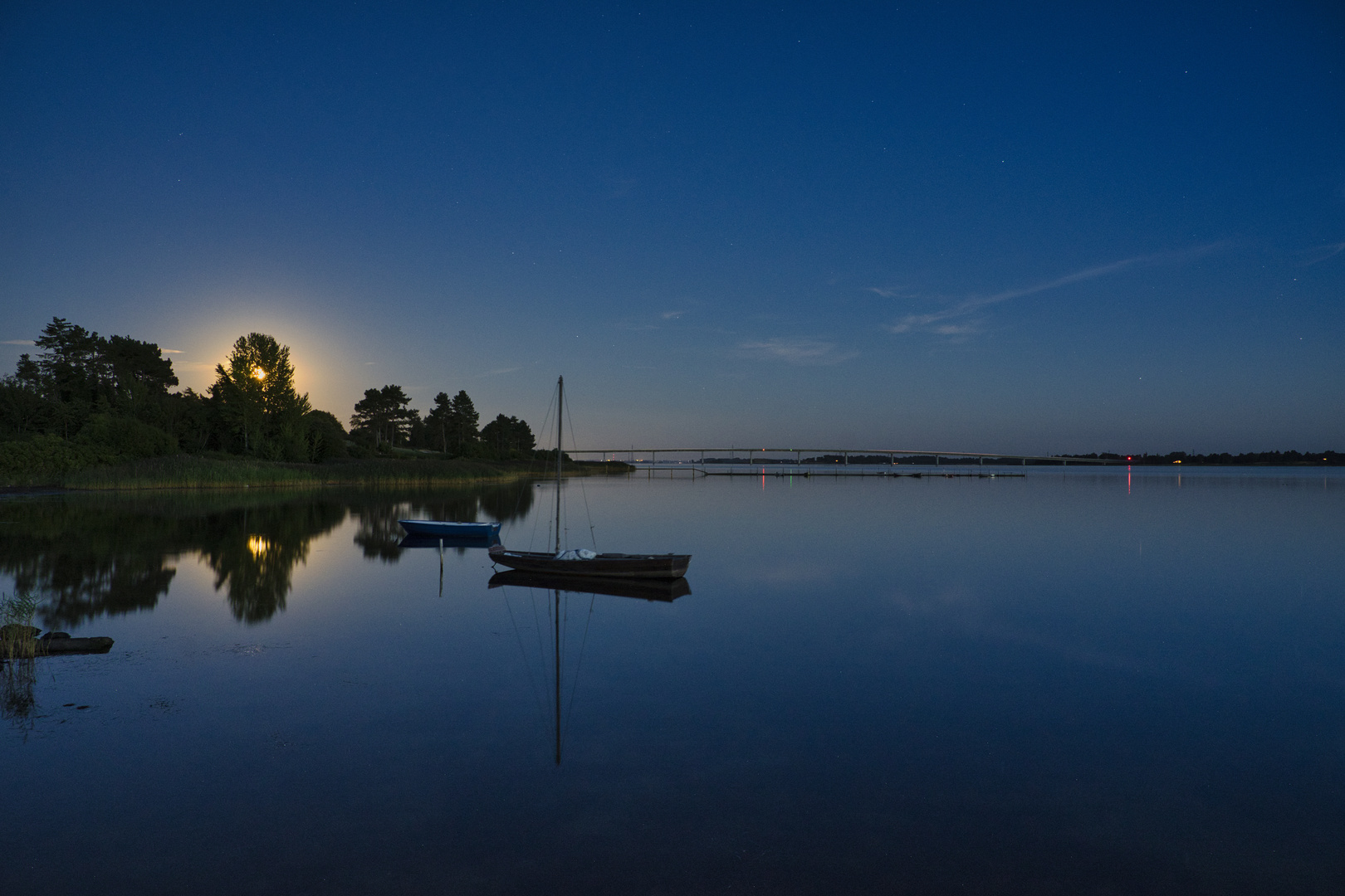 Mondaufgang am Roskilde Fjord