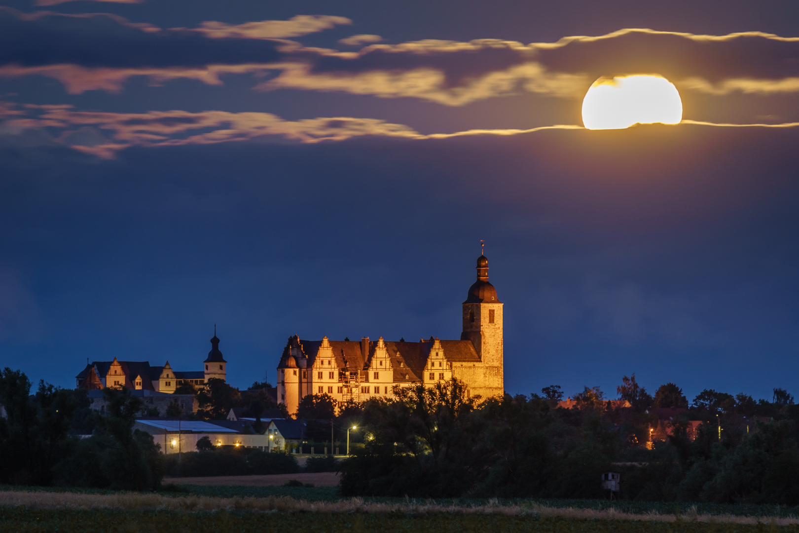 Mondaufgang am Schloss Leitzkau