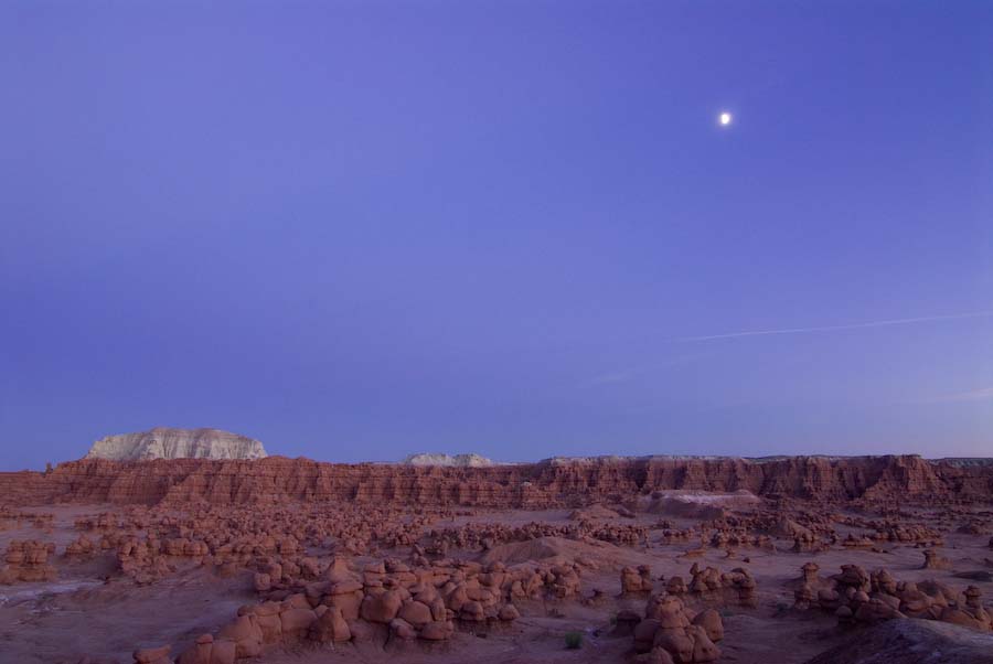 Mondaufgang im Goblin Valley, Utah, USA