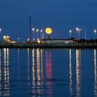 Mondaufgang im  Hafen von Fynshav...