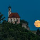 Mondaufgang mit Kapelle