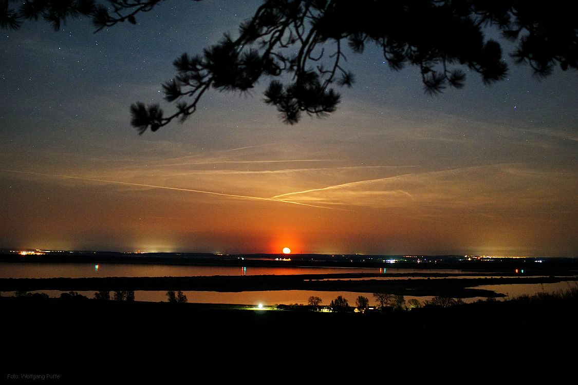 Mondaufgang über Hiddensee und Rügen