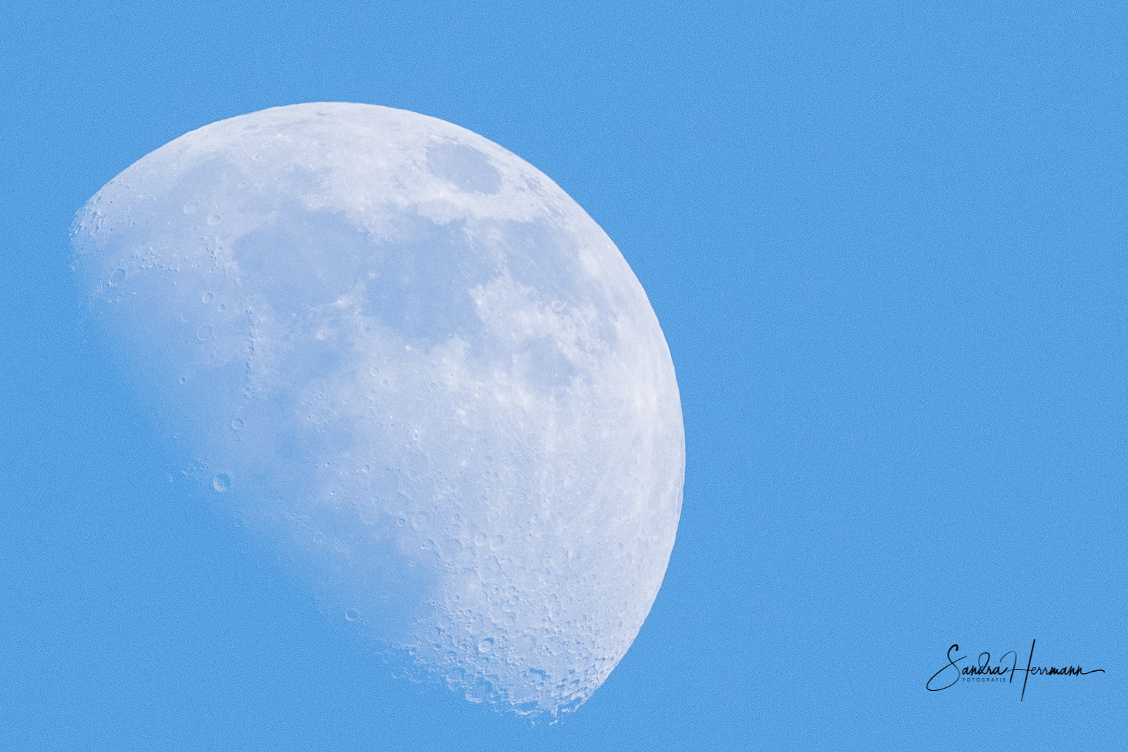 Mond_bei_Tag-1