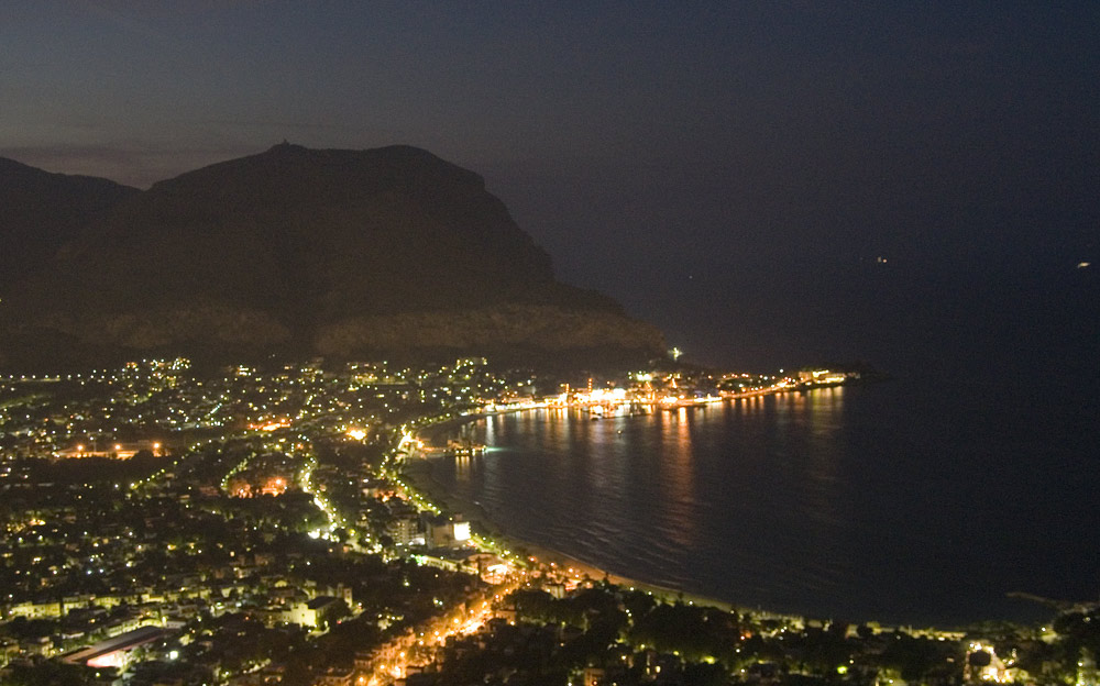 Mondello by night