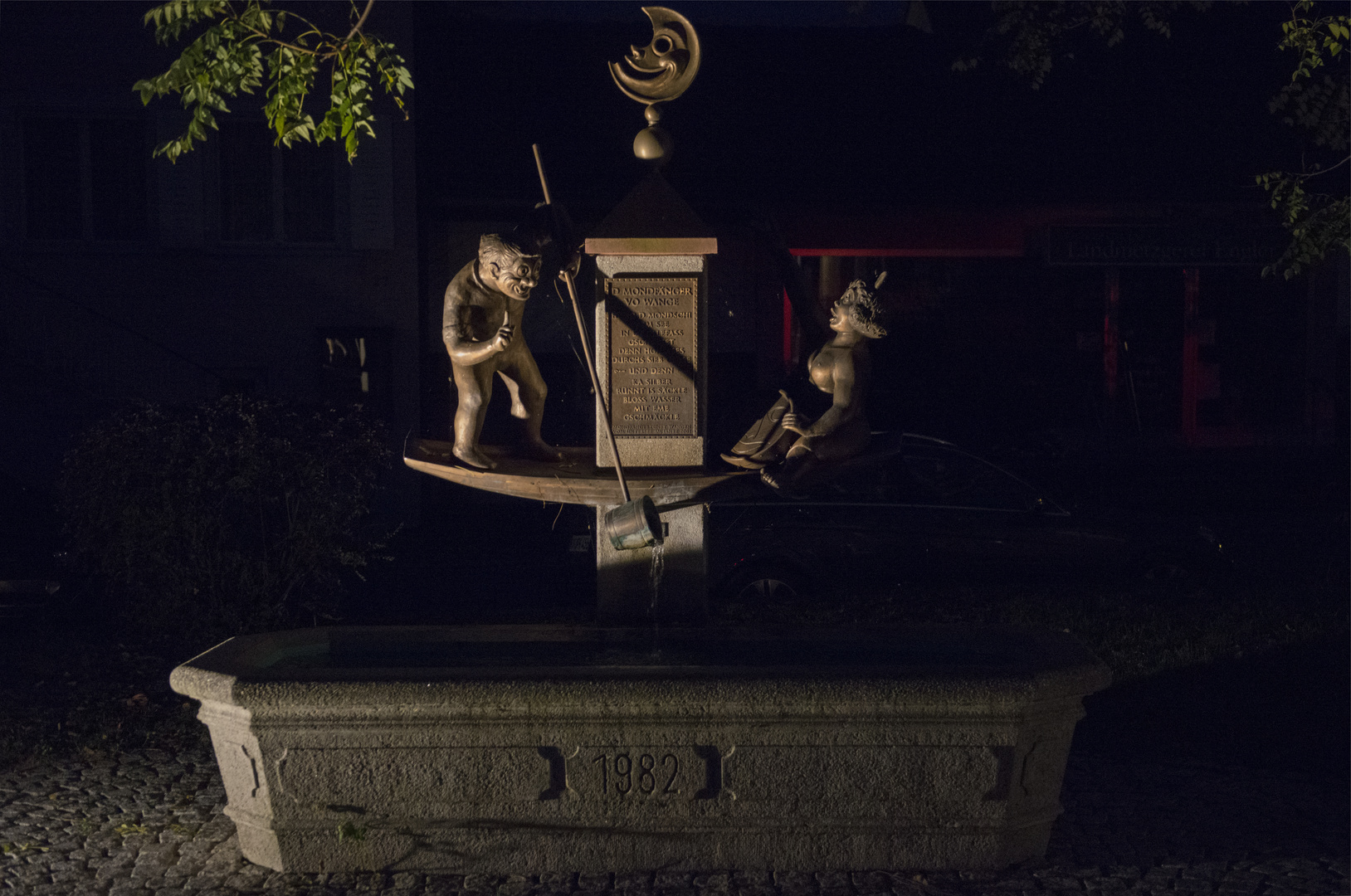 Mondfänger Narrenbrunnen