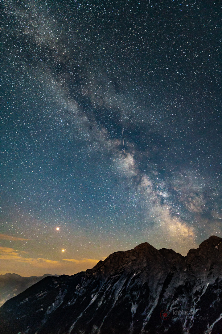 Mondfinsternis, Mars, Milchstraße, Meteor