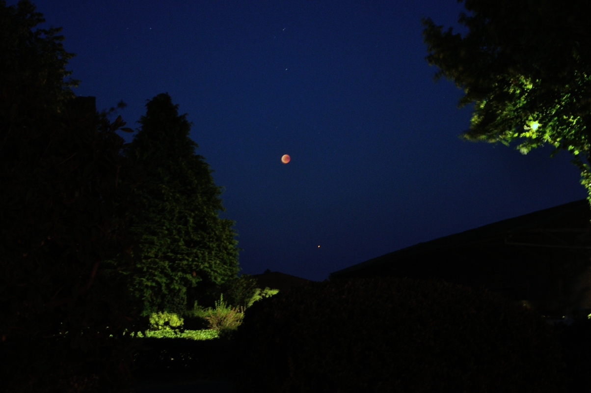 Mondfinsternis mit Mars