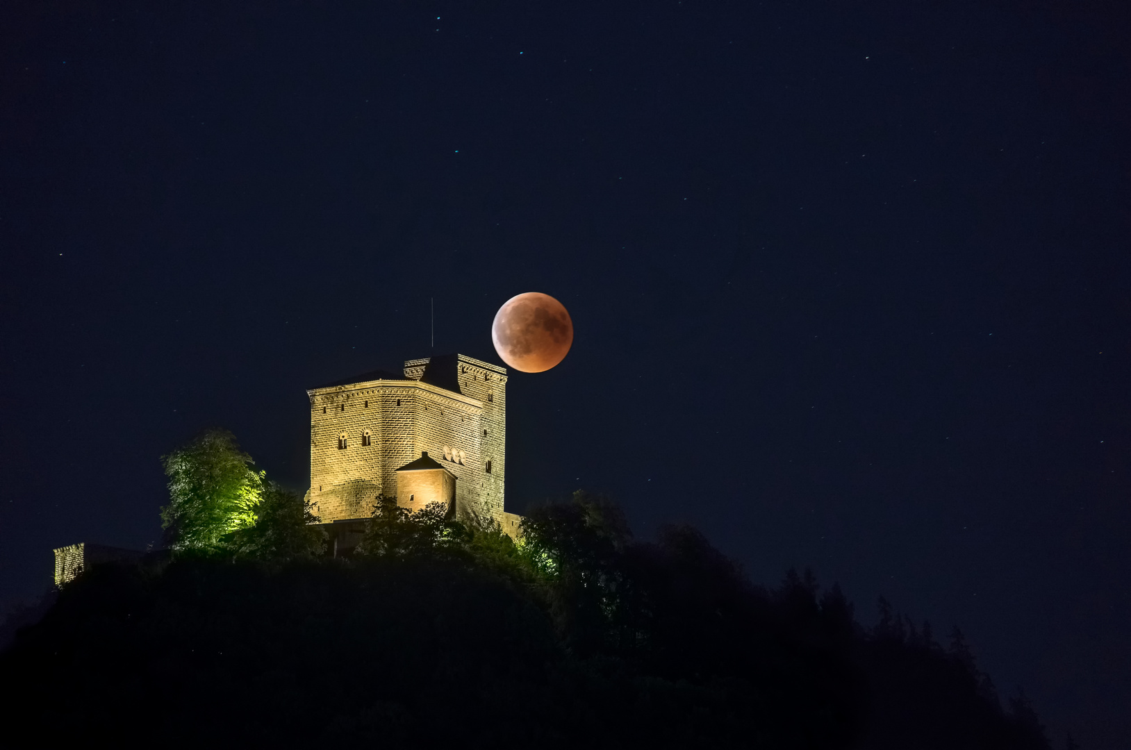 Mondfinsternis Trifels