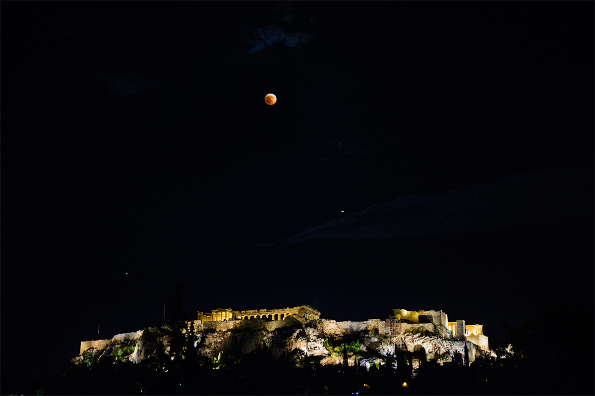 Mondfinsternis über der Akropolis