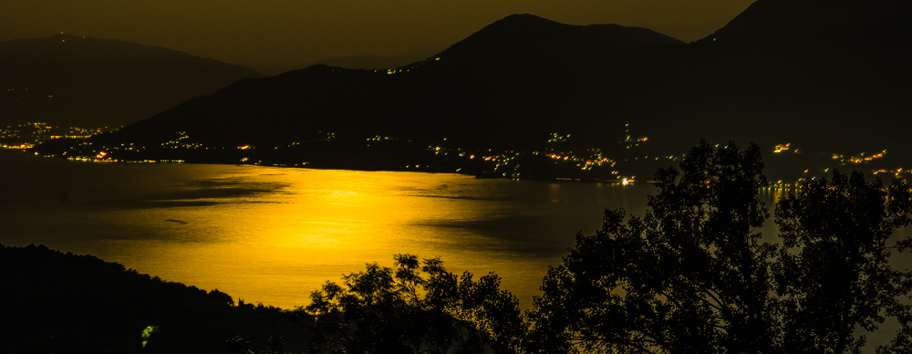 Mondlicht über Luino und Canobbio