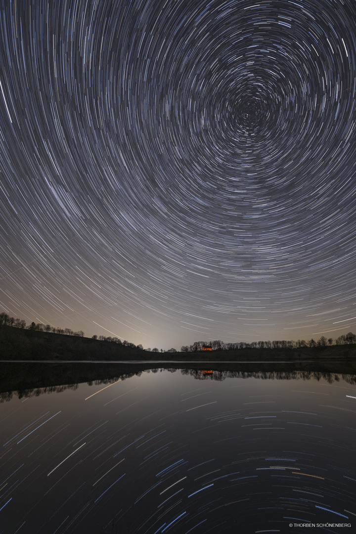 Mondlose Nacht am Weinfelder Maar