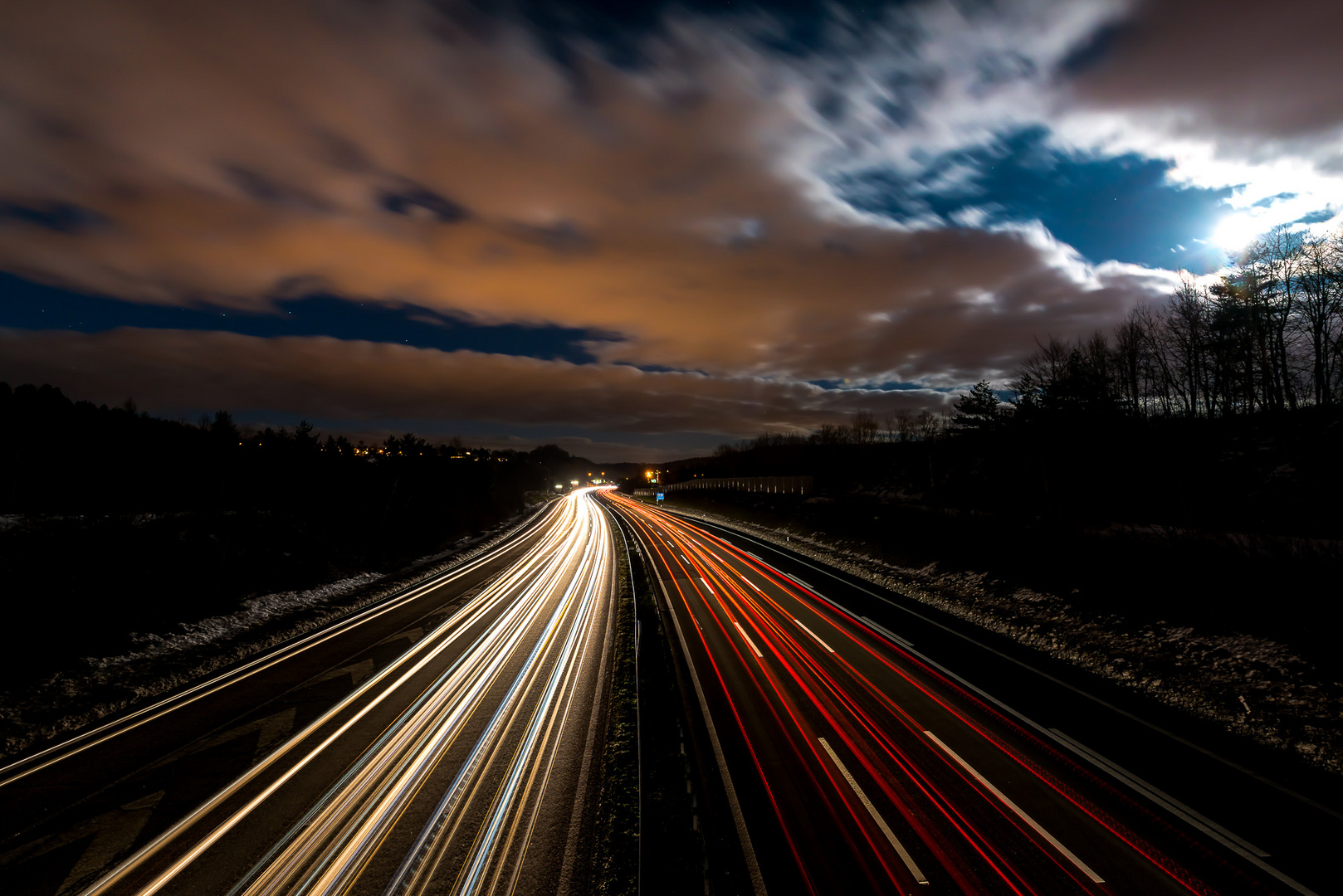 Mondnacht auf der Autobahn